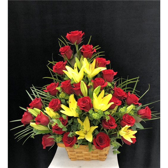red roses &amp; lilies basket